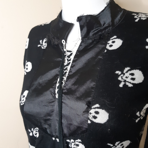 Knit Skull Dress - Picture 9 of 11